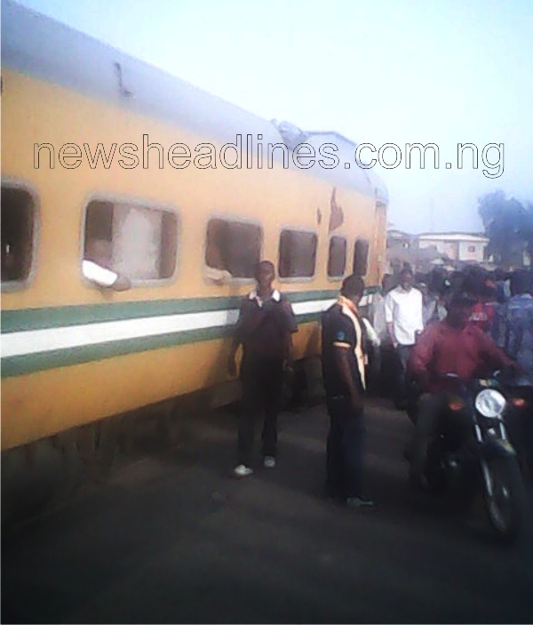 nigeriatrain1 2 Reportedly Killed As Train Coach Divide On Motion - Photos